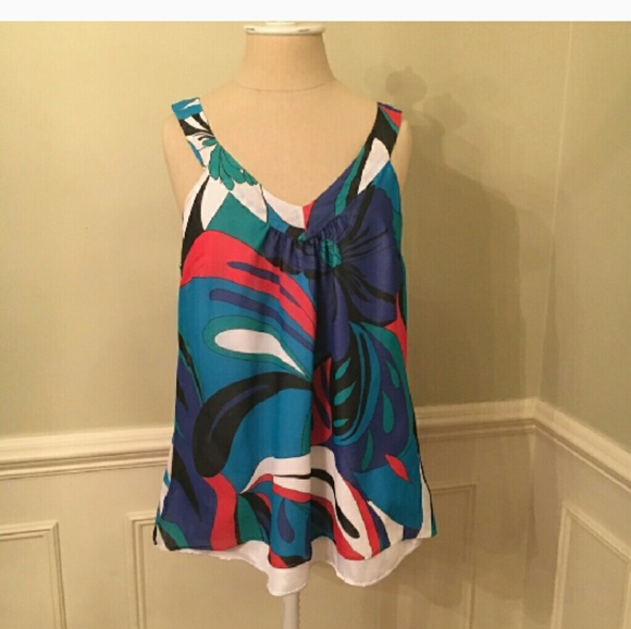 Guess Tops - Guess dressy tank